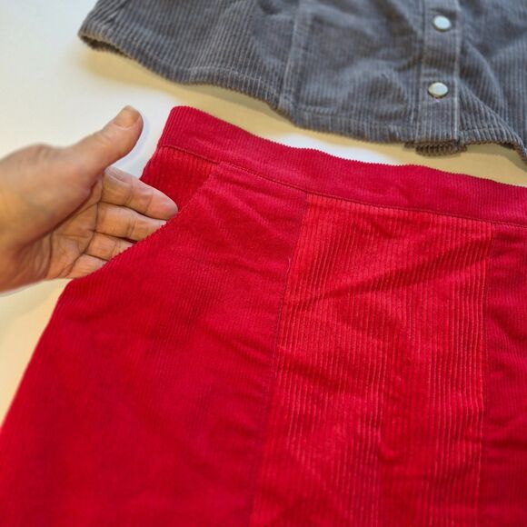 2 Corduroy Skirts, Gray and Red Size L, Cloud Ten & She+Sky, Gray Snaps, Red Zip - Picture 3 of 16